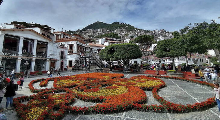 18 mil flores de cempasúchil se usaron para la Catrina Monumental en Taxco  – Periódico El Guerrero